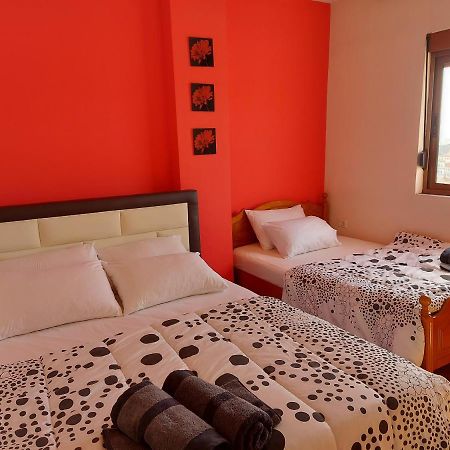 Geni Apartment Korce Esterno foto