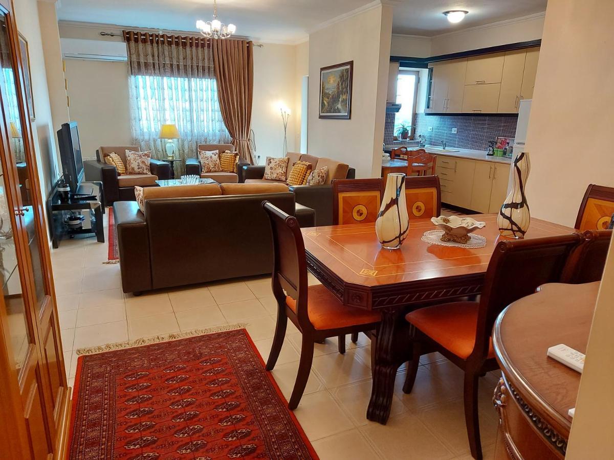 Geni Apartment Korce Esterno foto